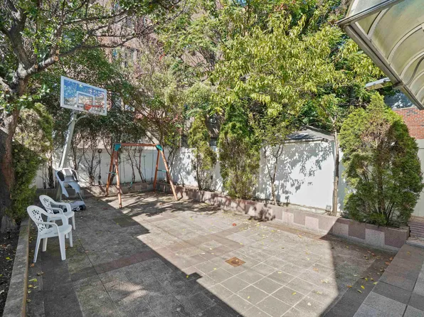 1728 West 2nd Street image 14 of 18