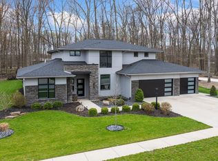 1449 W Glenwood Dr, Columbia City, IN 46725