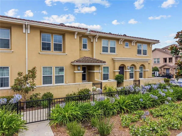 1690 Heywood St Unit C, Simi Valley, CA 93065