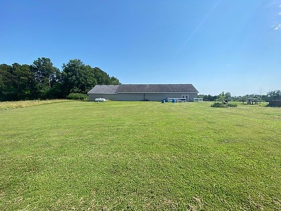 3rd image of 26 Eagle Ln