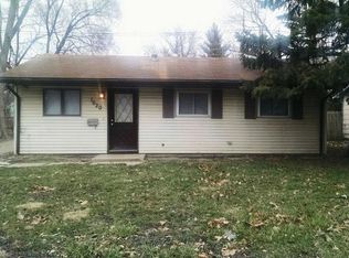 1620 Hedge Rd, Champaign, IL 61821