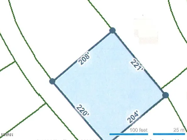 196 Water Forest Dr, Milford, PA 18337