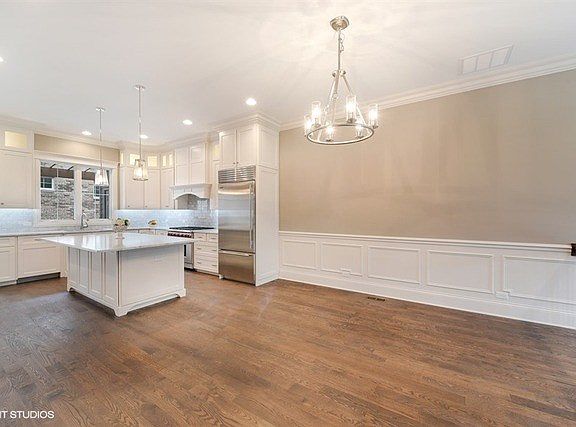 5th image of 107 W Seminole Ave
