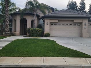 8313 Exodus Ln, Bakersfield, CA 93312