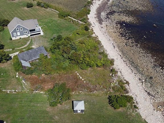 3rd image of 304 Brayton Point Rd