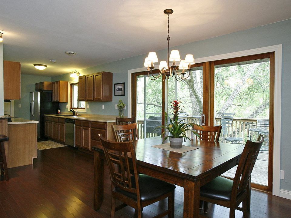 Open floor plan kitchen