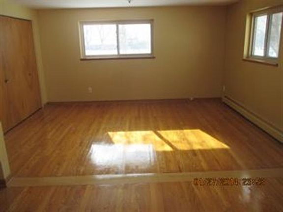 4th image of 22679 Revere St