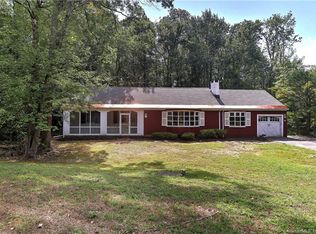 12 Deer Run Rd, Woodbridge, CT 06525