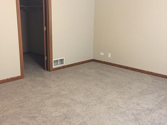 5th image of 705 Dean Dr APT B