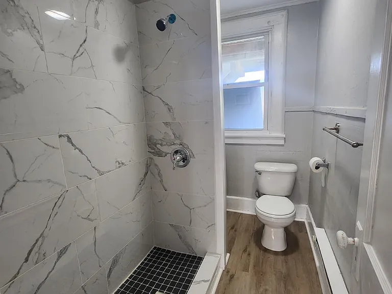 130 Brown St #2 — Photo 8