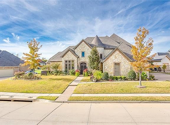 3rd image of 13760 Old Oaks Dr