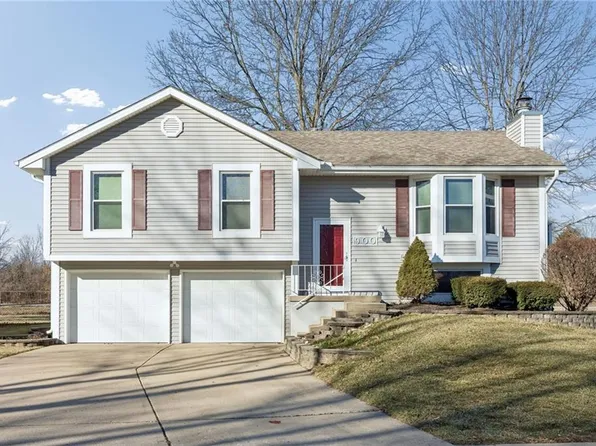 900 Shiloh Ct, Liberty, MO 64068