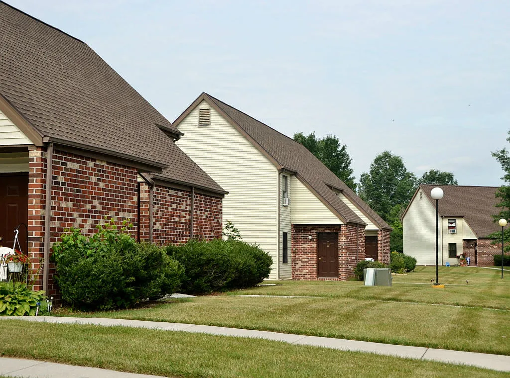 Gettysburg Place — Photo 3