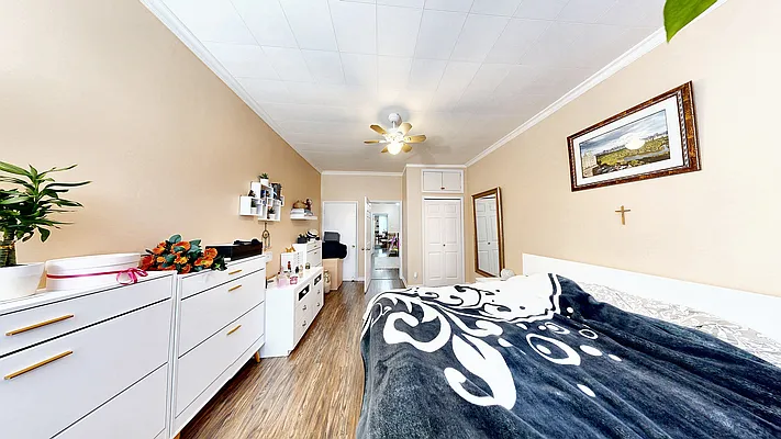 Rented by Trademarko Realty Inc | media 11