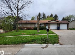 1205 Settlers Ln, Denison, IA 51442