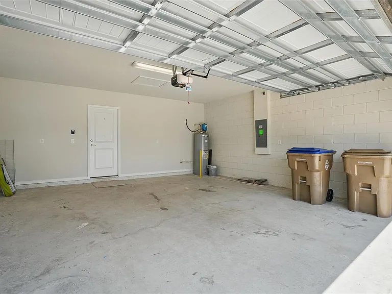 5079 Royal Point Ave — Photo 17