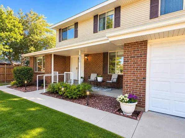 9245 W 83rd Place, Arvada, CO 80005