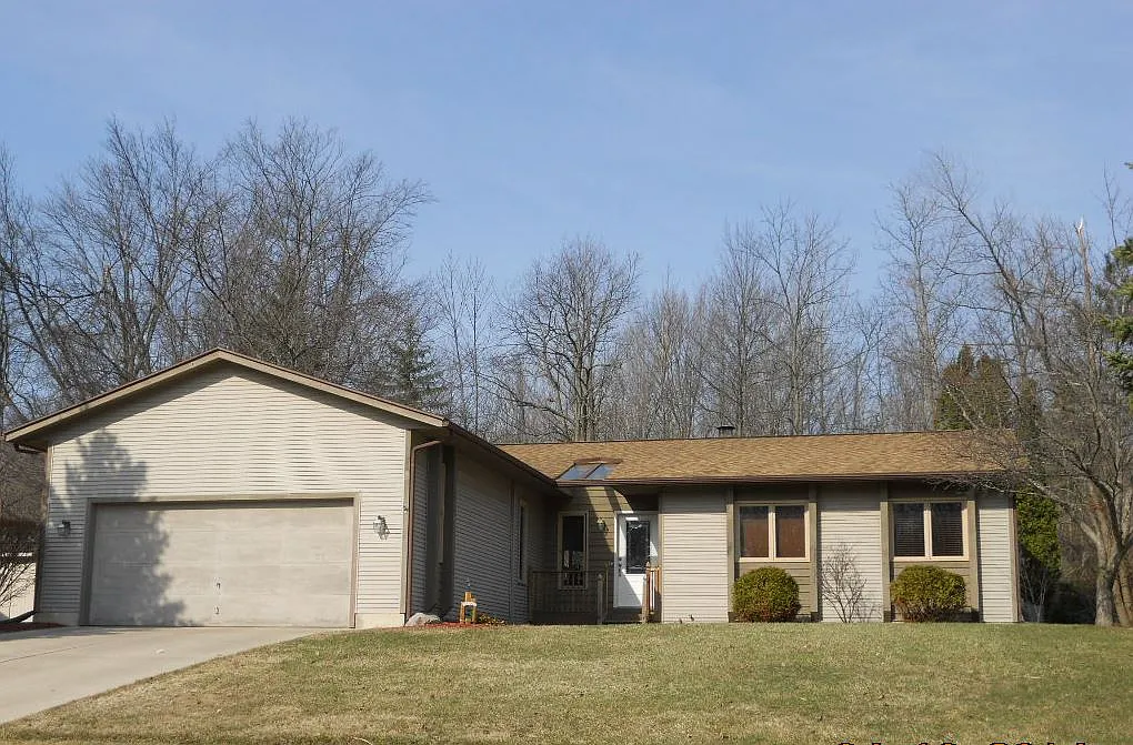 230 Williamsburg Rd photo 1