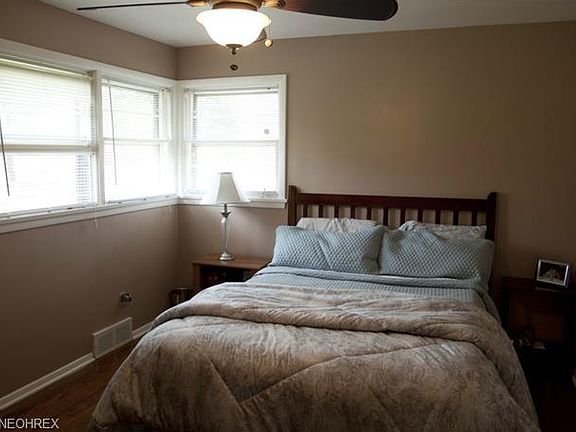 5th image of 7672 Birchmont Dr
