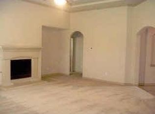 8005 Comstock Dr, Arlington, TX 76001