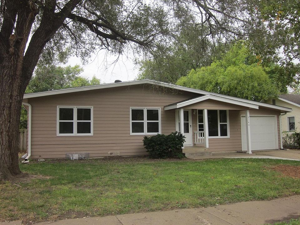 1st image of 2140 Wesley St
