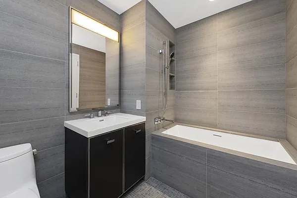 Rented by Hooli Homes New York Inc | media 3