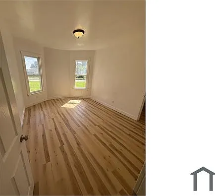 210 Oakwood Ave — Photo 14