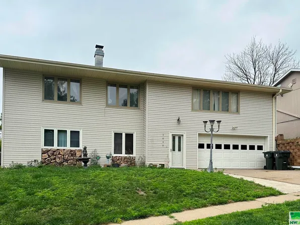 3009 Kensington Ct, Sioux City, IA 51104