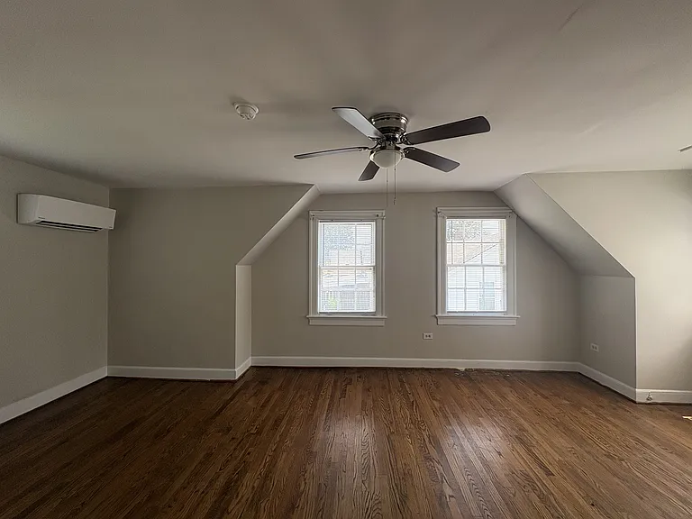 142 Grove Ave #C — Photo 5