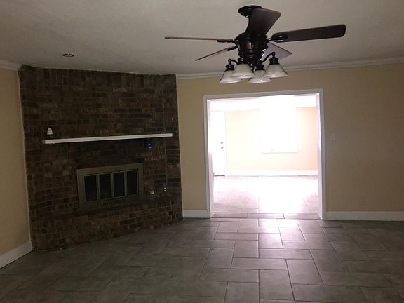 2nd image of 222 Northgate Dr