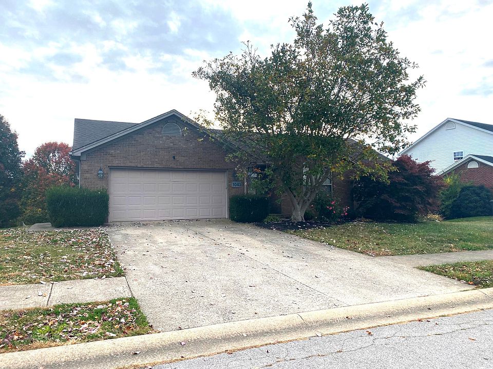 1st image of 1043 Heathcliff Dr