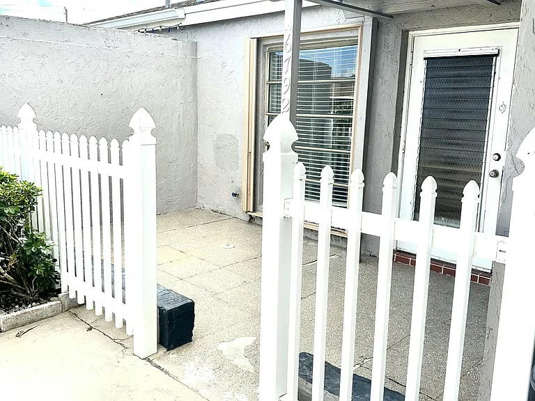 6792 Moonlit Dr — Photo 2