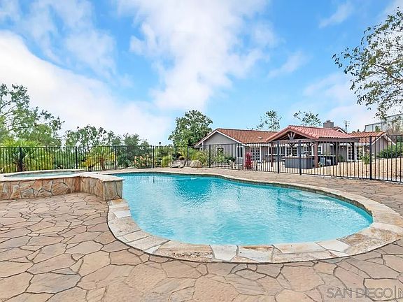 4th image of 14930 Eastvale Rd