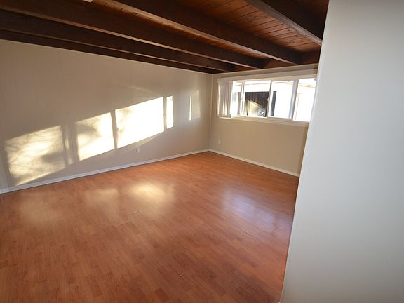 5th image of 6446 Gloria Ave