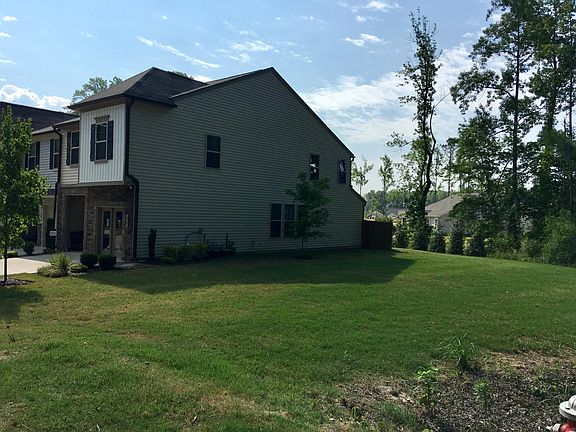 3rd image of 64 River Dell Townes Ave