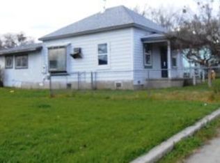 1445 4th St, Red Bluff, CA 96080
