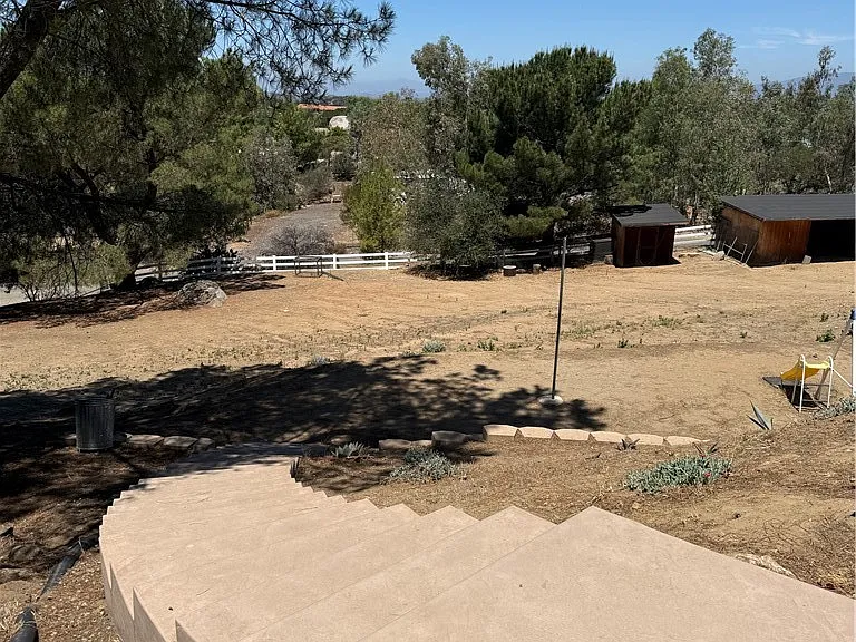 27258 Kiavo Dr — Photo 41