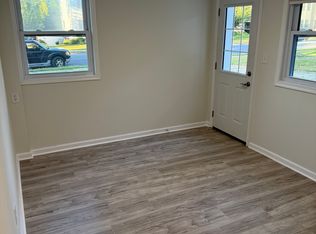 1212 Ware St SW #1, Vienna, VA 22180