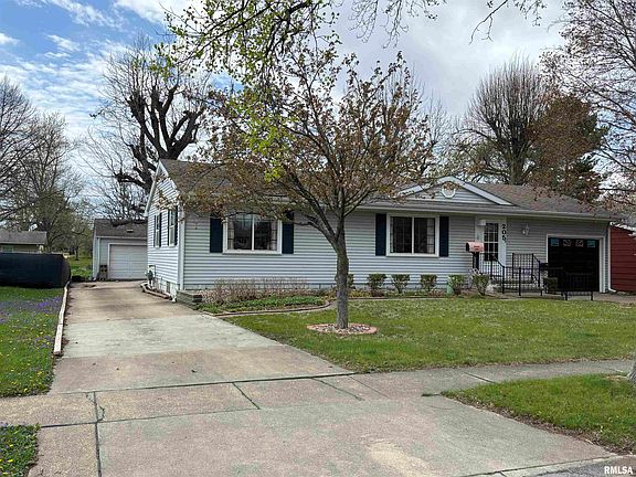 3rd image of 205 Sherwood Way