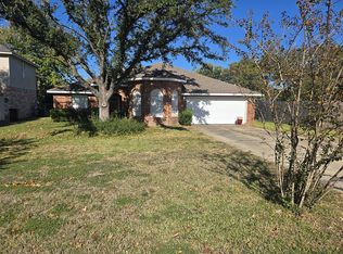10926 Sharon Cir, Montgomery, TX 77356