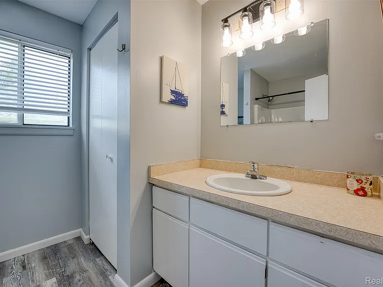 4165 Highcrest Dr — Photo 21