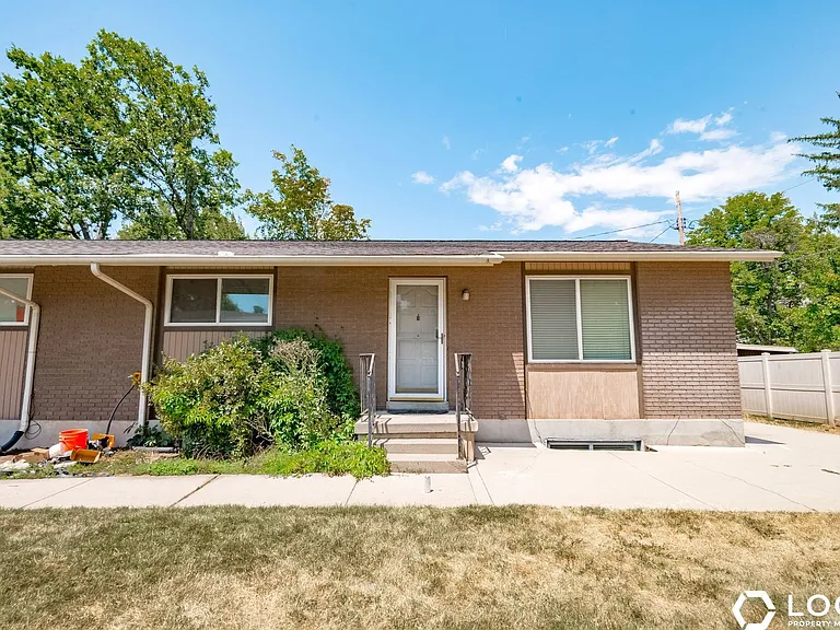 3377 S 2410 E #B — Photo 1