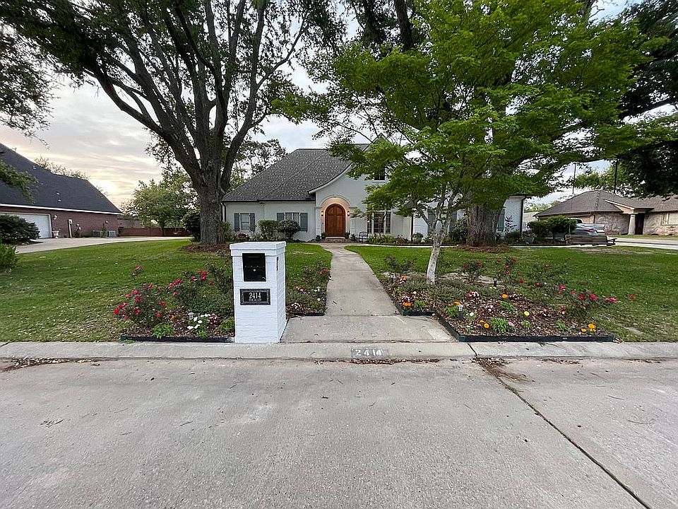 2nd image of 2414 Oak Aly
