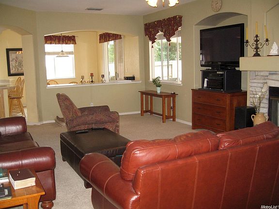 4th image of 3166 Hopscotch Way