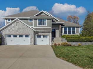 3271 W Caravan Street, Springfield, MO 65803