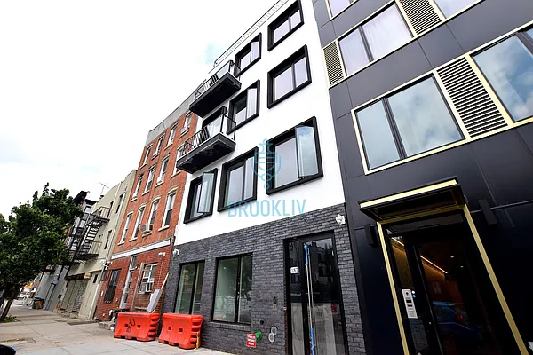 Rented by null | media 23