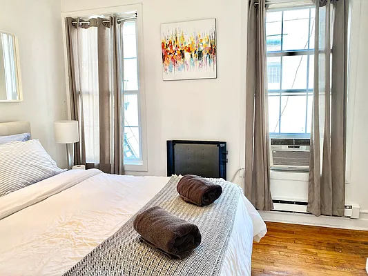 Rented by Strike Realty NY, LLC | media 5