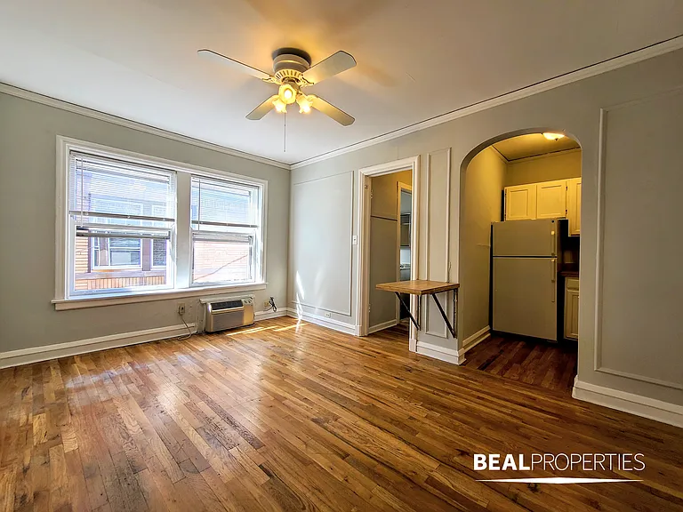 837 West Wolfram Street — Photo 13