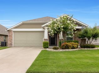 1808 Ranch Trail Rd, Aubrey, TX 76227