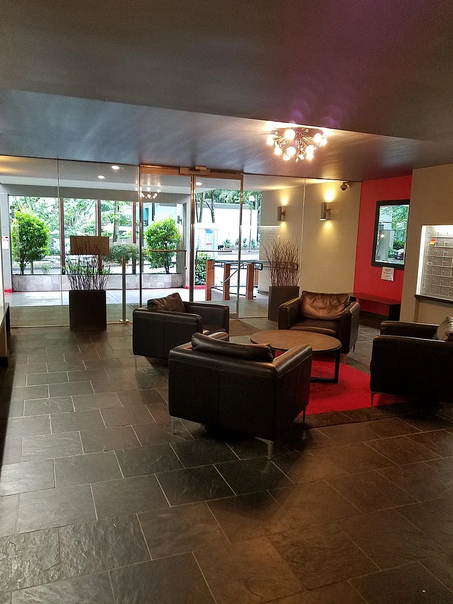 Secure entrance lobby - SW Harrison St